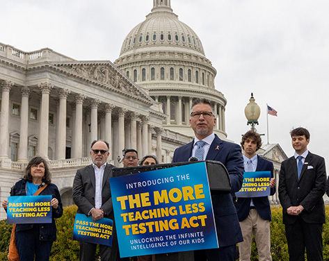 rofessor Christopher Tienken at the U.S. Capitol