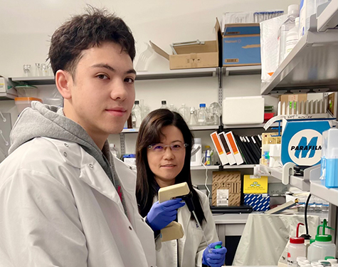 Image of Tina Chu with student James Primerano. 